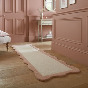 Bonnie Scallop Border Wool Runner Bonnie Scallop Border Wool Runner