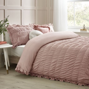 Catherine Lansfield Seersucker Frill Duvet Cover & Pillowcase Set Catherine Lansfield Seersucker Frill Duvet Cover & Pillowcase Set